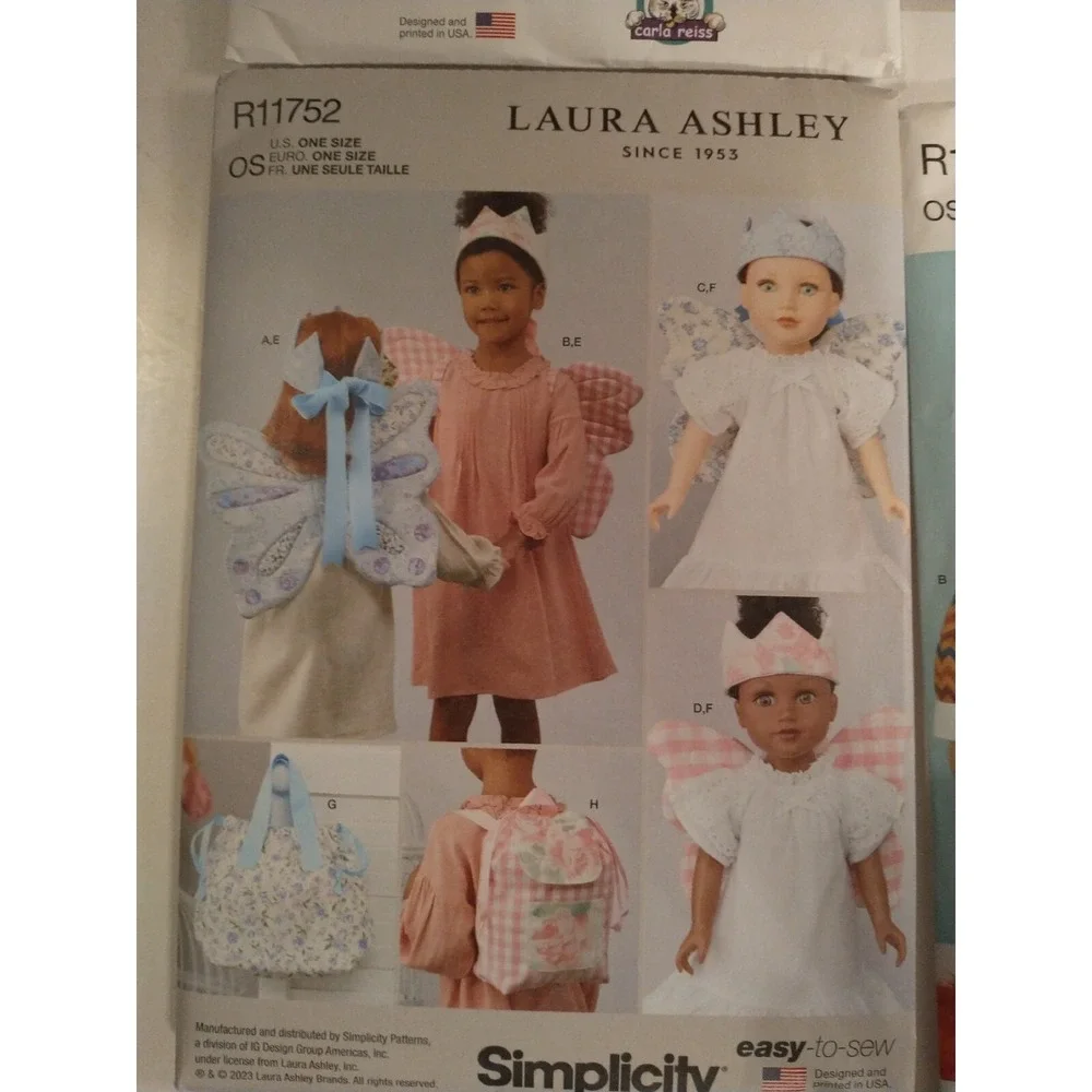 Simplicity R11752 Laura Ashley Sewing Pattern Wings Crown Tote Backpack OS S-M-L